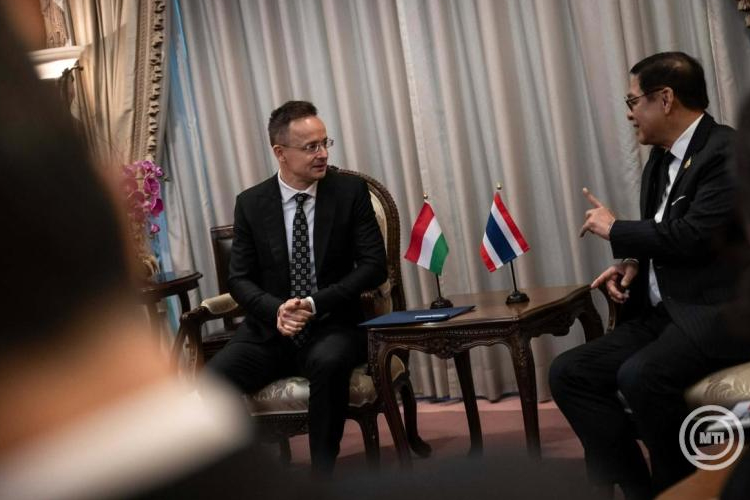 Szijjártó Péter: egyértelmű, hogy kinek a győzelmével fog végződni az ukrajnai háború