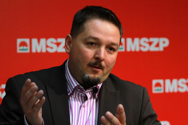 MSZP: érthetetlen, hogy miért kell két hónapot várni Bajnaiékra