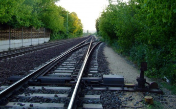 Vonat gázolt el vasúti alkalmazottakat Ausztriában, halálos áldozatok