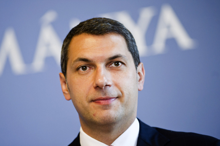 Lázár: a külföldön lévő magyar pénzek miatt a kormány áttekinti az adószabályokat