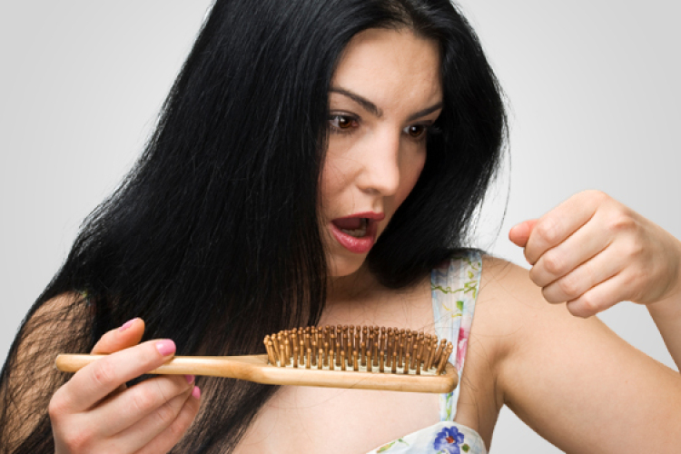 Ettől hullik a haja