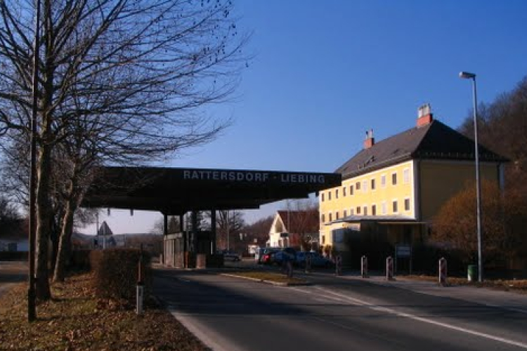 Elajándékozzák a határállomásokat Burgenlandban