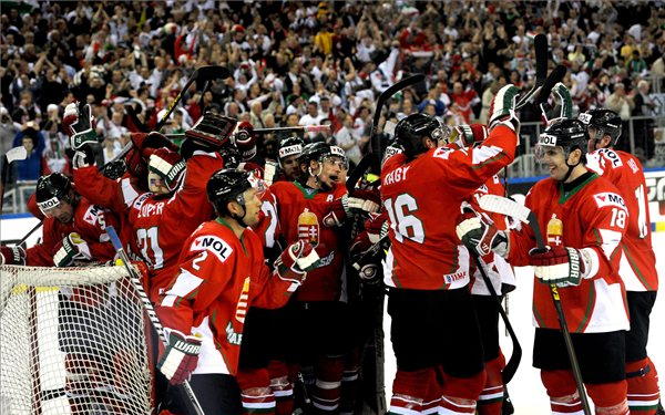 Jégkorong divízió I-es vb - Történelmi győzelem a kazahok ellen