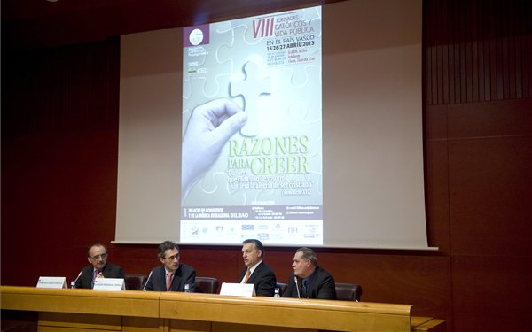 Alkotmánymódosítás - Orbán Bilbaóban: hiszünk a tények és az érvek erejében