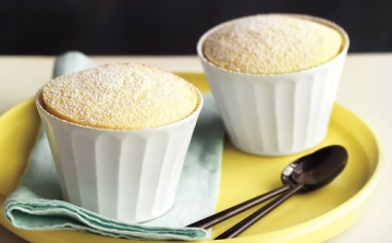 Bögrében sült citrompuding