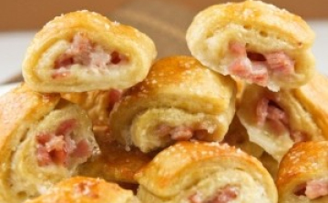 Sajtos-sonkás csiga a család kedvence!