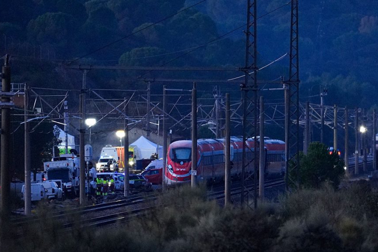 Többen megsérültek egy újabb spanyolországi vonatbalesetben
