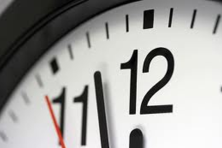Vasárnap hajnalban áttérünk a nyári időszámításra