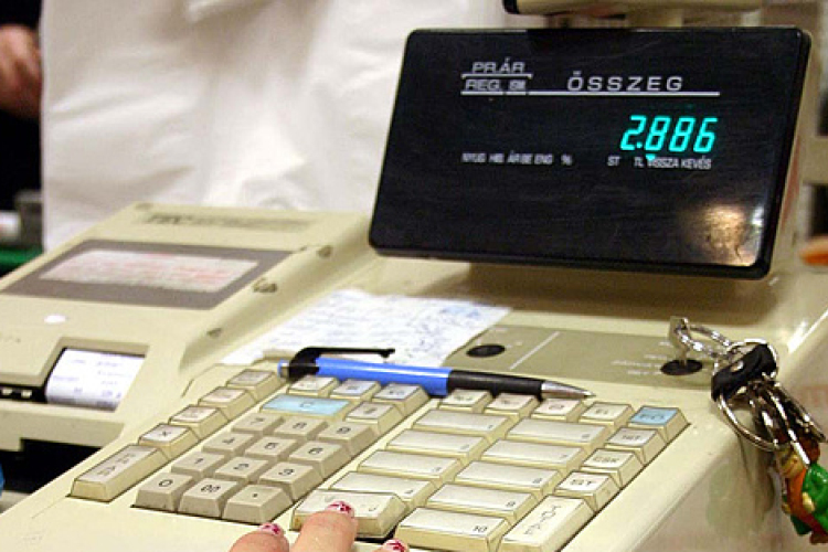 A pénztárgépcsere híre is fehéredést hoz