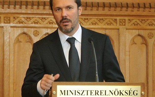 Kormányszóvivő: a kormány minden antiszemita vagy kisebbségeket sértő szervezkedés ellen fellép