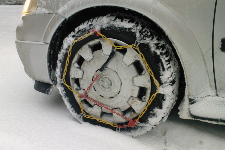 Havazás - Járhatatlan négy út, kötelező a hólánc egyes szakaszokon Győr megyében