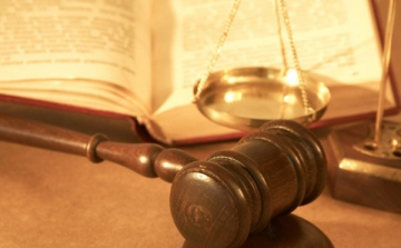 Öt gyermeke meggyilkolásáért ítéltek el egy anyát Németországban