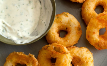 Sokmagvas krumplifánk zöldfűszeres mártogatóssal