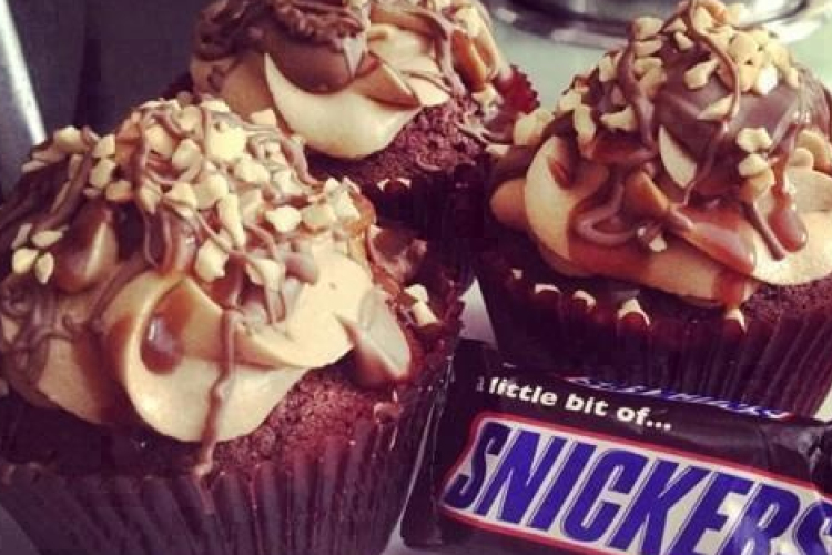 Snickers muffin