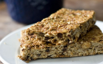 Házi készítésű egészséges műzliszelet