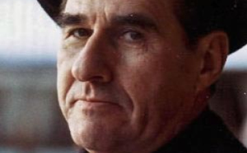 Vagyona felét ajándékozza el a rejtélyes magyar milliárdos