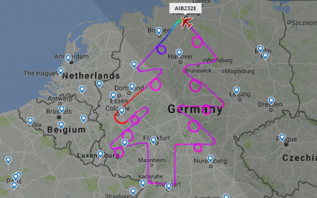 Karácsonyfát rajzolt Németország egére az Airbus