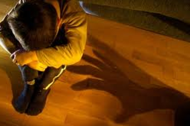 A romániai gyerekek csaknem kétharmada állítja, hogy verik otthon