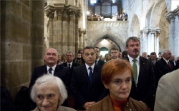 Imádkozzál és dolgozzál – ezt ajánlja Orbán