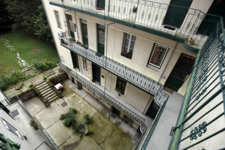 Riasztóan kevés lakás épül - kormányzati lépéseket sürget a szakma