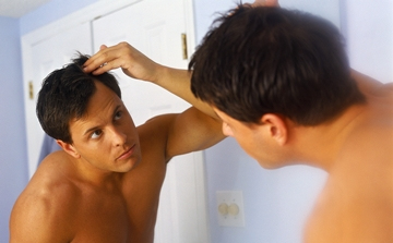 Te mindennek bedőlsz? 