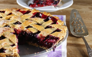 Amerikai meggyes pite