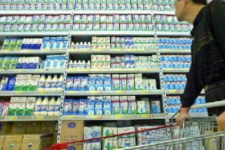 Garantált felvásárlási árat írna elő a multiknak a Jobbik