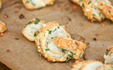 Fokhagymás csomócskák