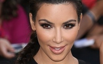 Kim Kardashian növekvő pocakja!