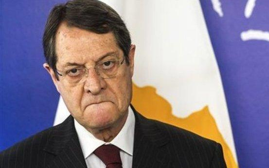 Ciprus állampolgárságot adna a veszteseknek