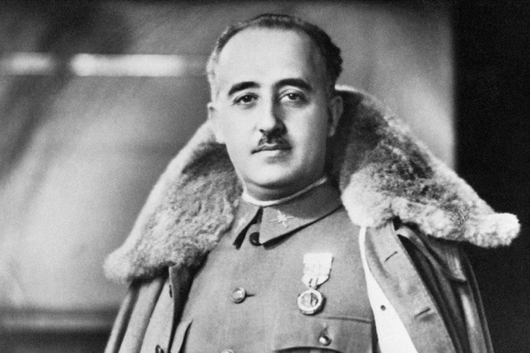 Elrendelte Franco tábornok exhumálását a spanyol kormány