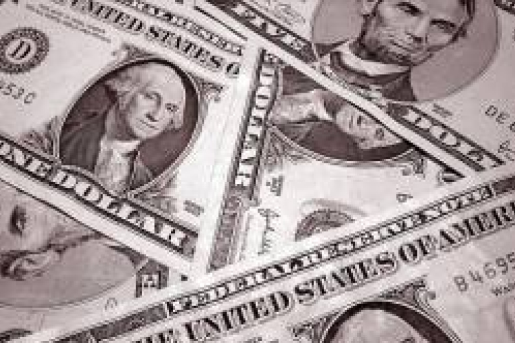 Viszik a magyar dollárkötvényt, Martonyi szerint tévedhettek a hitelminősítők