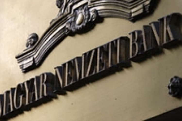 A monetáris tanács egyhangúlag döntött a kamatcsökkentésről 